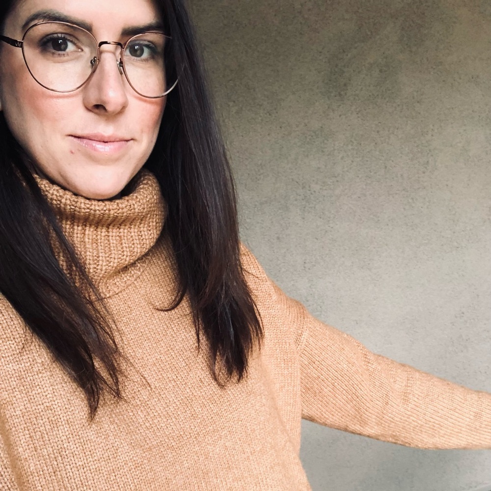 Meet your Posher, Kaela